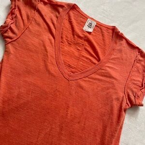 Women's We the Free Distressed V-Neck Orang Relaxed Cuff Sleeve Tee